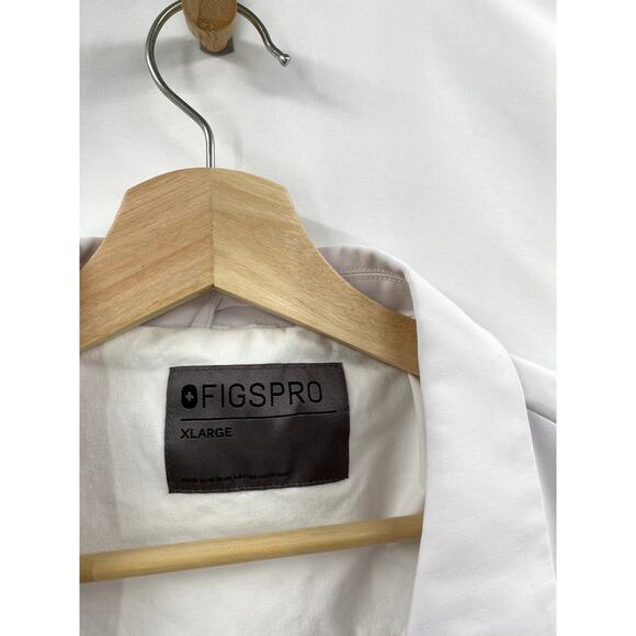 Figs Pro white lab coat - Picture 3 of 4
